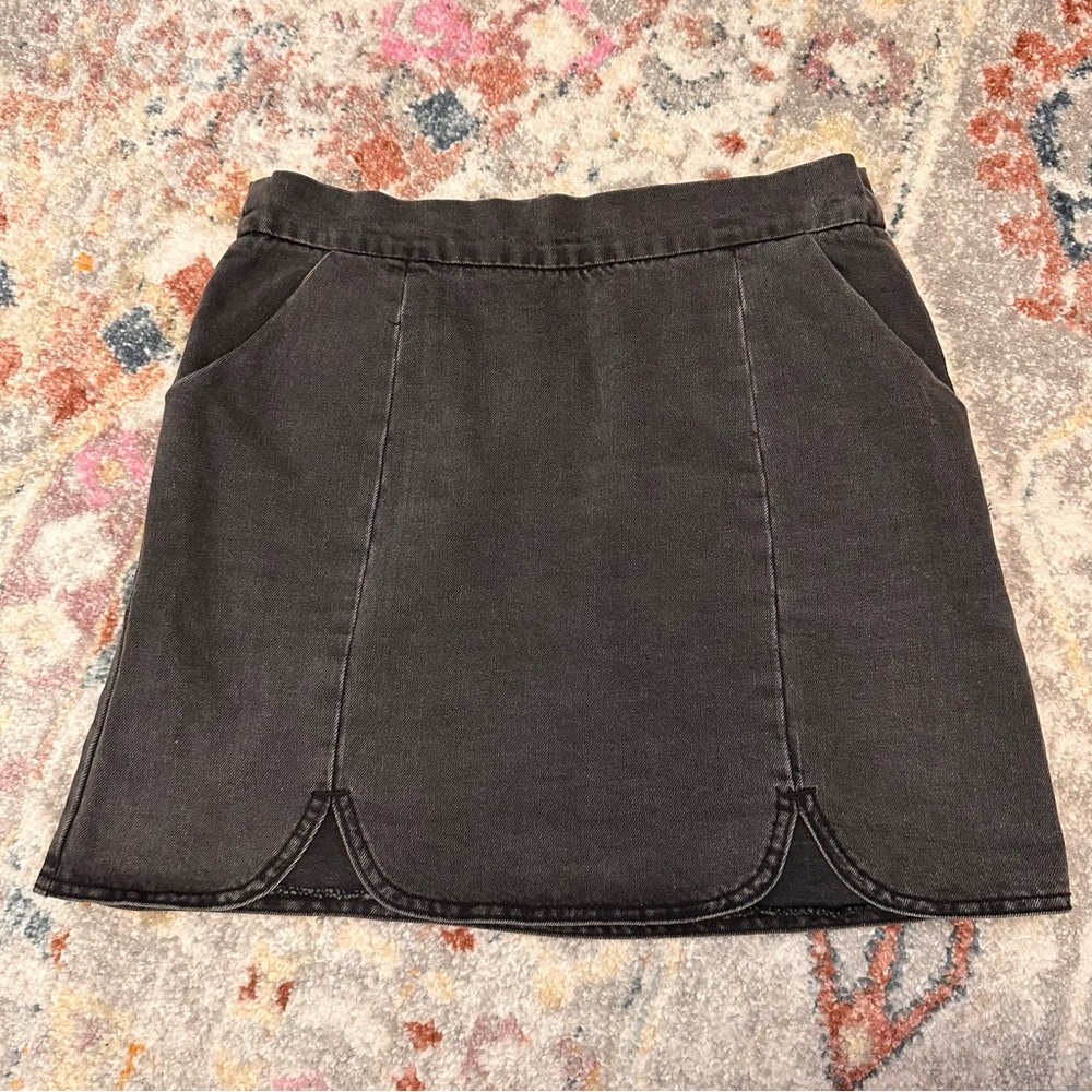 Forever 21 Black Mini Skirt